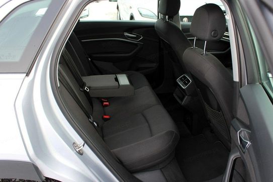 Audi e-tron 50 quattro