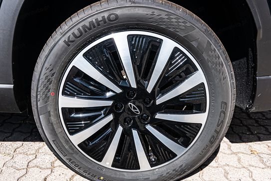 Chery Tiggo 8 Comfort 1.5 T-GDI Super Hybrid DCT