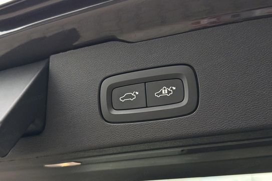 Volvo V60 T6 AWD Plug-In Hybrid Plus Bright aut