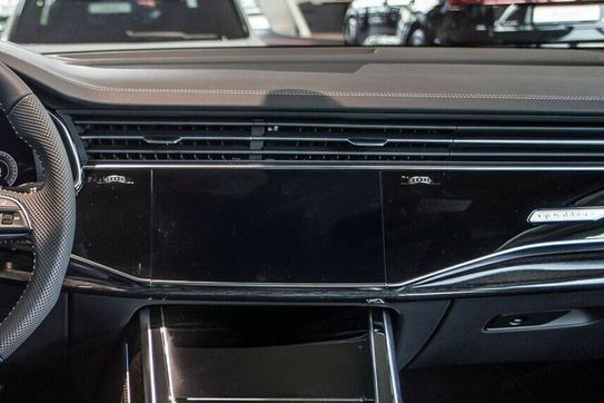 Audi Q7 TDI quattro S Line