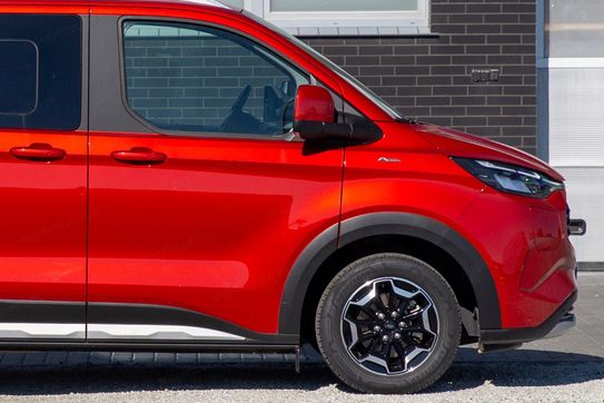 Ford Tourneo Custom L1H1
