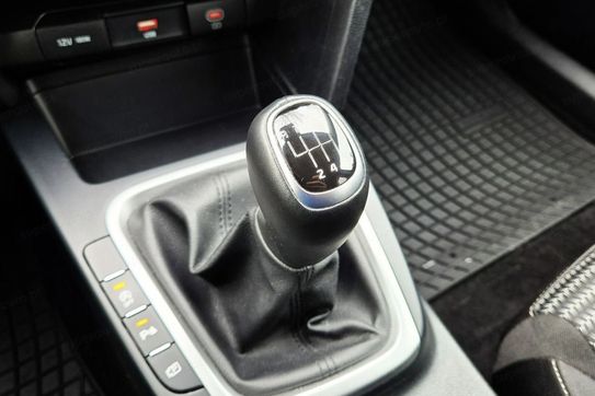 Kia Ceed Ceed 1.5 T-GDI mHEV M