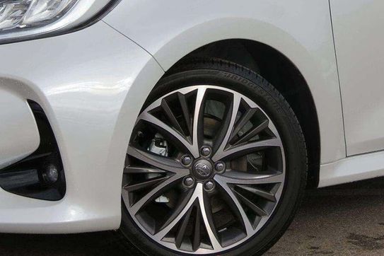 Toyota Yaris Style 1.5 Hybrid