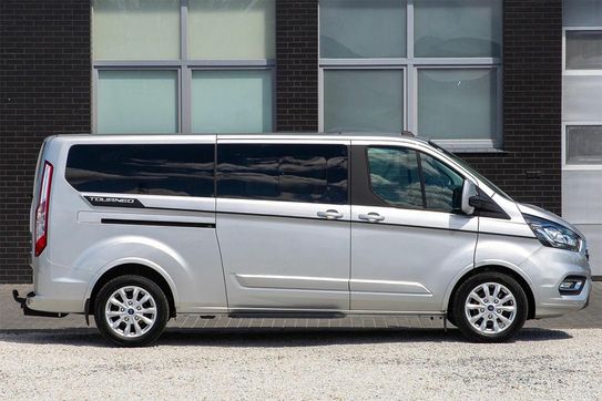 Ford Tourneo Custom L2H1 AT