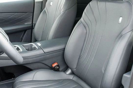 Geely Starray Em-i 1.5 Phev Pro