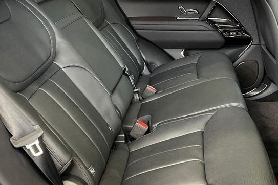 Land Rover Range Rover Sport D300 Dynamic SE