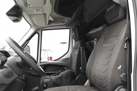 Iveco Daily 70C18 Zabudowa + Tył spanie