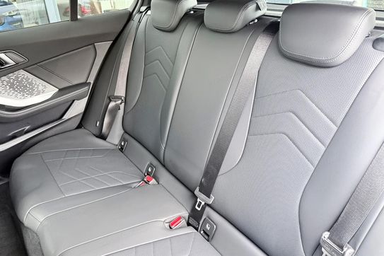 BMW Seria 1 120 mHEV aut