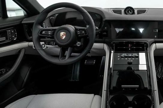 Porsche Panamera 4 E-Hybrid