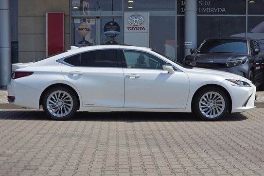 Lexus ES 300h Business Edition