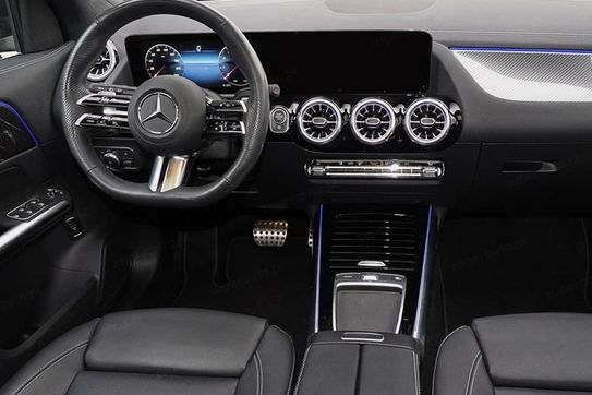 Mercedes GLA 200  AMG Line