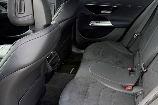 Mercedes Klasa E 220 d 4-Matic AMG