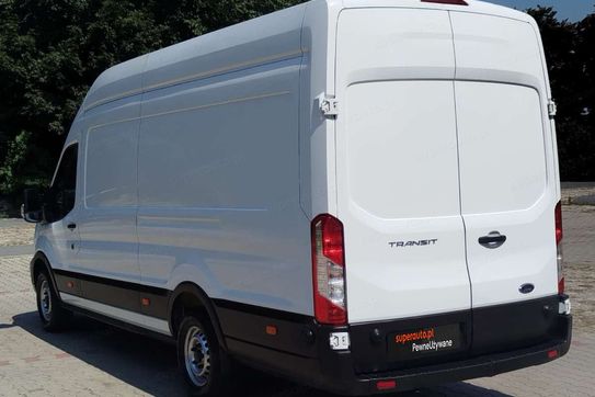 Ford Transit L4H3