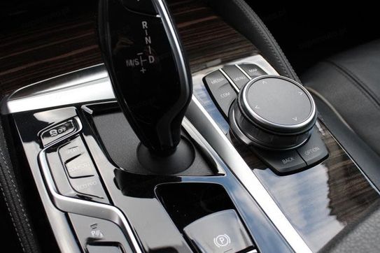 BMW Seria 5 520d xDrive Luxury Line