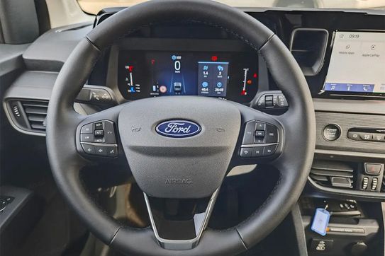 Ford Tourneo Courier Titanium