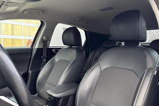 Kia XCeed 1.6 T-GDI Business Line DCT