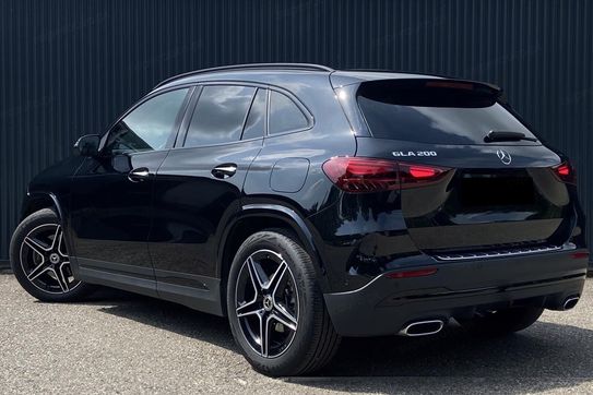 Mercedes GLA 200  AMG Line