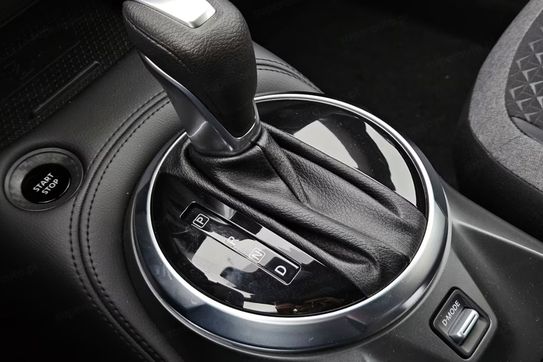 Nissan Juke N-Connecta 1.0 DIG-T