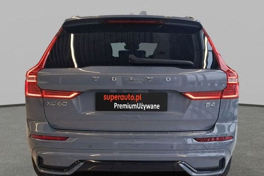 Volvo XC60 B4 D Plus Dark