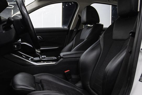 BMW Seria 3 318i Sport Line sport-aut