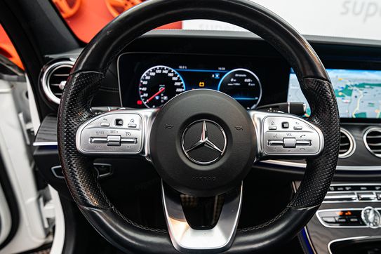 Mercedes Klasa E E 220 d 4-Matic AMG