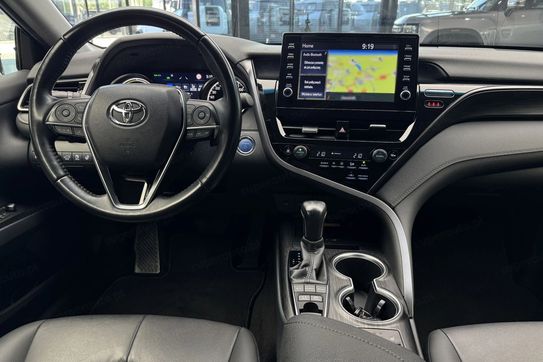 Toyota Camry 2.5 Hybrid Executive CVT