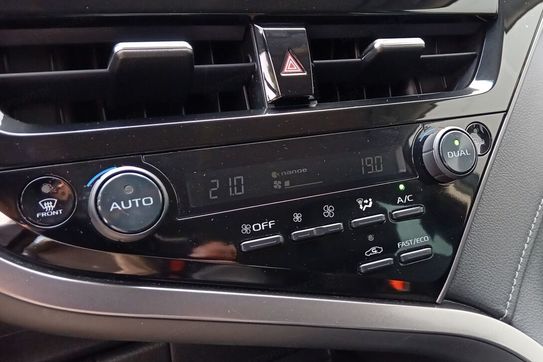 Toyota Camry 2.5 Hybrid Comfort CVT
