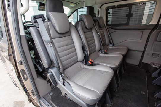 Ford Tourneo Custom L2H1 Titanium X AT