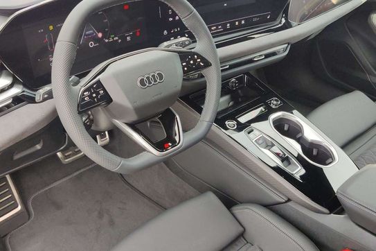 Audi A6 TDI quattro S line Avant