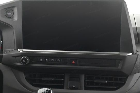 Volkswagen Transporter Kombi L2H1