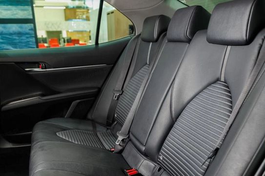 Toyota Camry 2.5 Hybrid Prestige Cvt