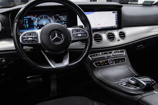 Mercedes E Klasa 220 d 4-Matic AMG