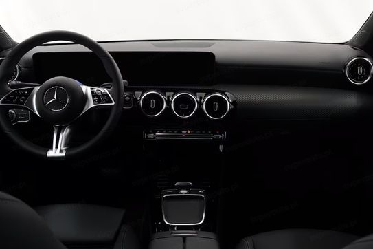 Mercedes CLA 200