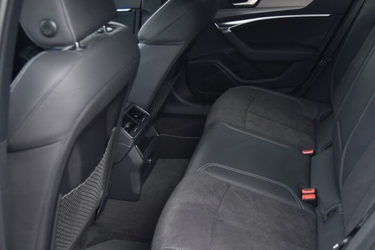 Audi A6 55 TFSI e quattro S Line