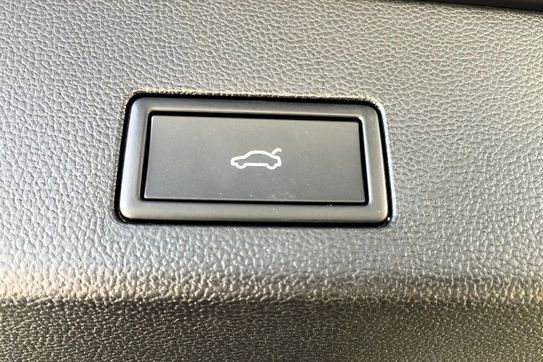 Volkswagen Golf Life 2.0 TDI