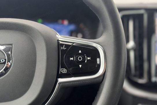 Volvo XC60 B4 B Plus Dark aut