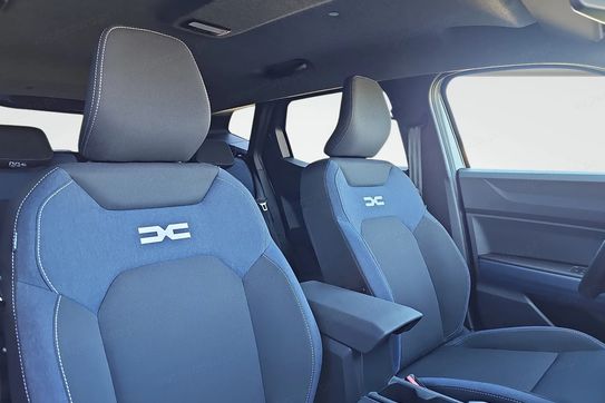 Dacia Duster 1.6 Full Hybrid Journey MMT