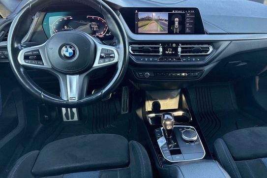 BMW Seria 2 218i M Sport aut