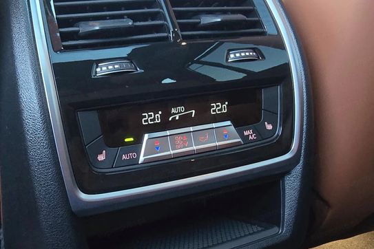 BMW X7 M60i xDrive mHEV sport-aut