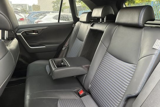 Toyota RAV4 Selection 2.5 Hybrid