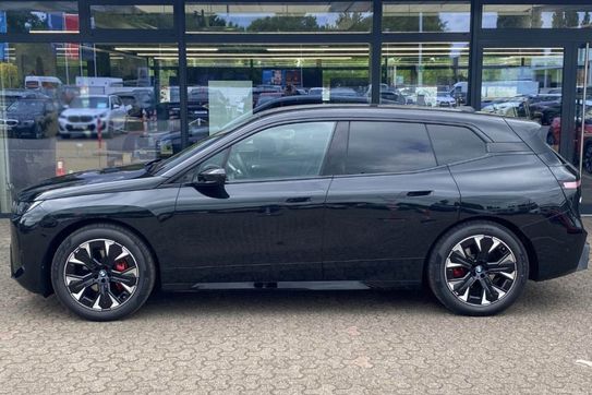 BMW iX xDrive60