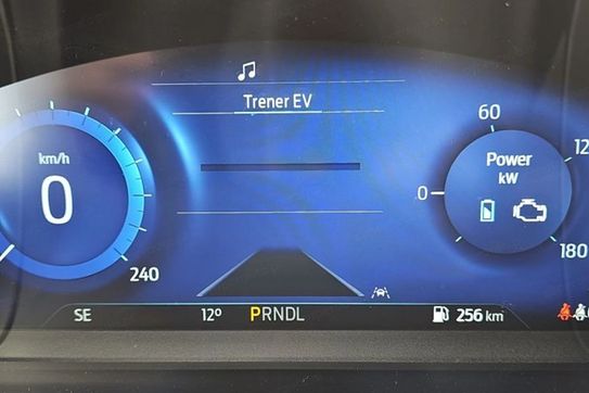 Ford Kuga 2.5 FHEV FWD ST-Line X