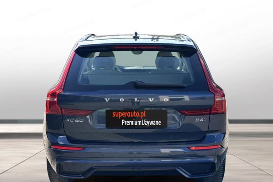Volvo XC60 B4 D AWD Plus Dark