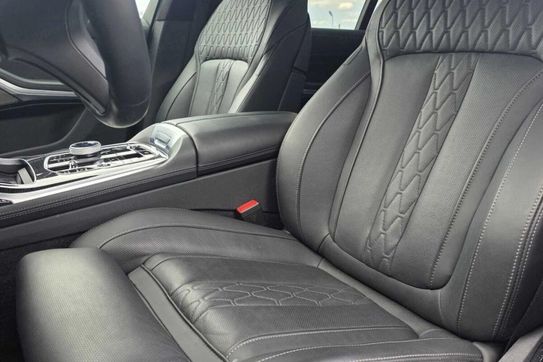 BMW X7 xDrive40i mHEV sport-aut