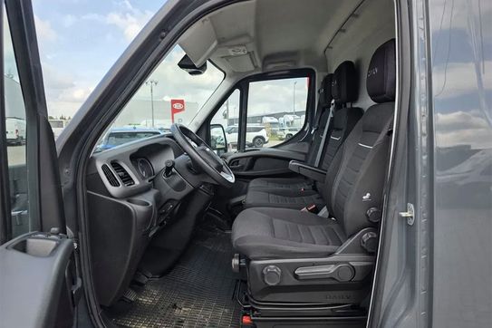 Iveco Daily 35S18 L4H2