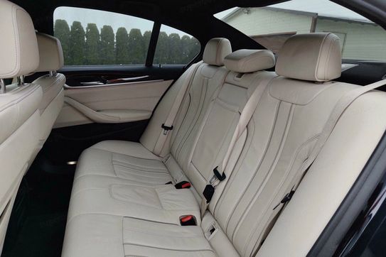 BMW Seria 5 530i xDrive M Sport