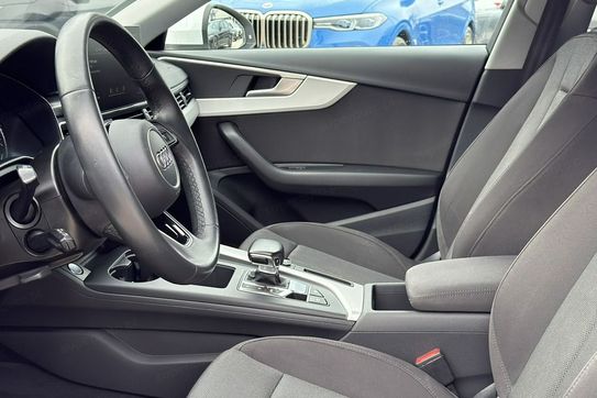 Audi A4 Avant 40 TFSI Quattro