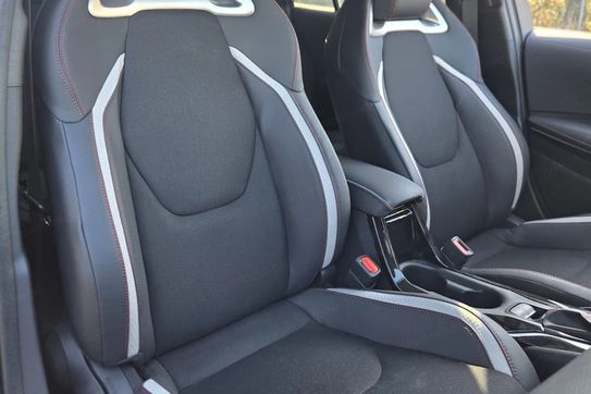Toyota Corolla GR Sport 2.0 Hybrid Dynamic Force