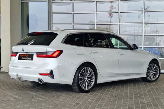 BMW Seria 3 320d xDrive Luxury Line aut