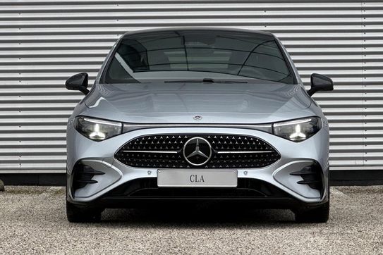 Mercedes CLA 200 AMG Line